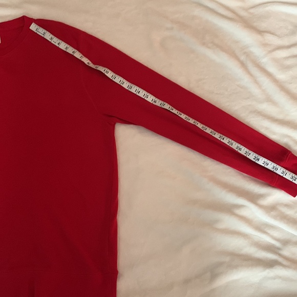 Red sweater fleece style long sleeve top - Picture 4 of 7